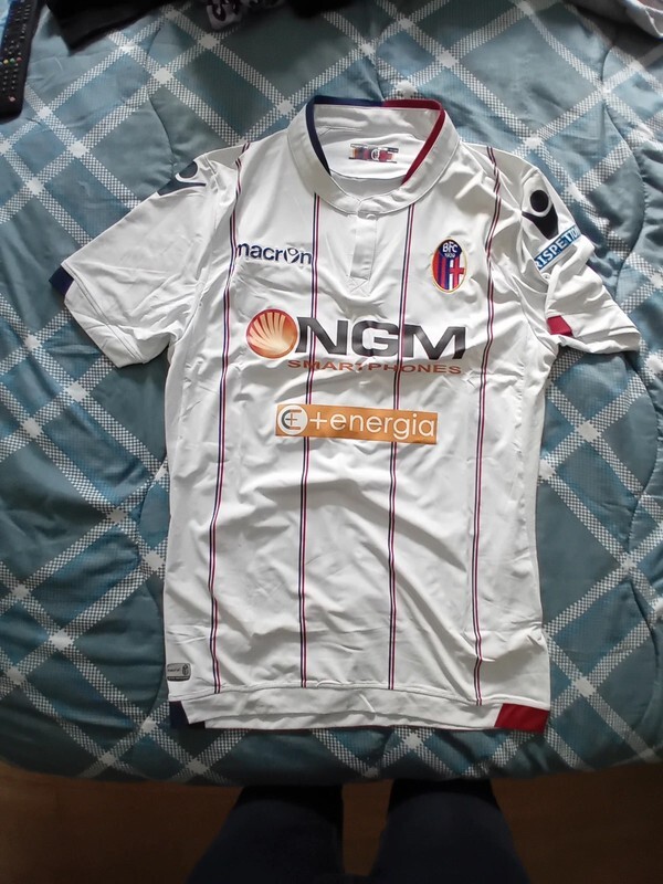 Foto 2 di 8