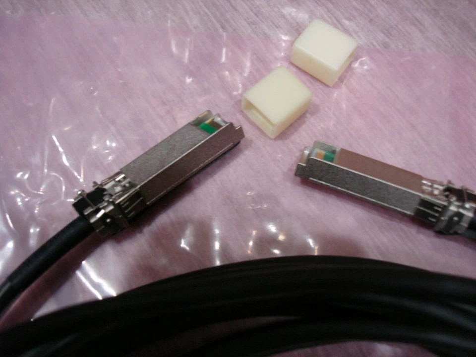 NEW FOXCONN SFP+ 2 PAIRS 24 AWG CABLE E208251 TYPE CL2 75'c 25' FEET - Image 3 of 4