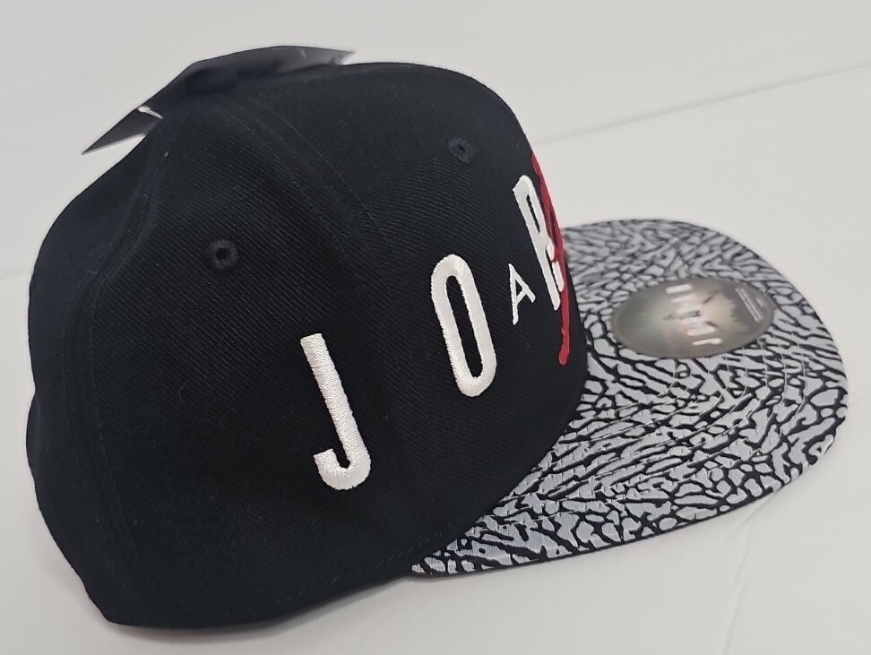 New - Youth Air Jordan Jumpman Snap Back Hat - Black/Red/White