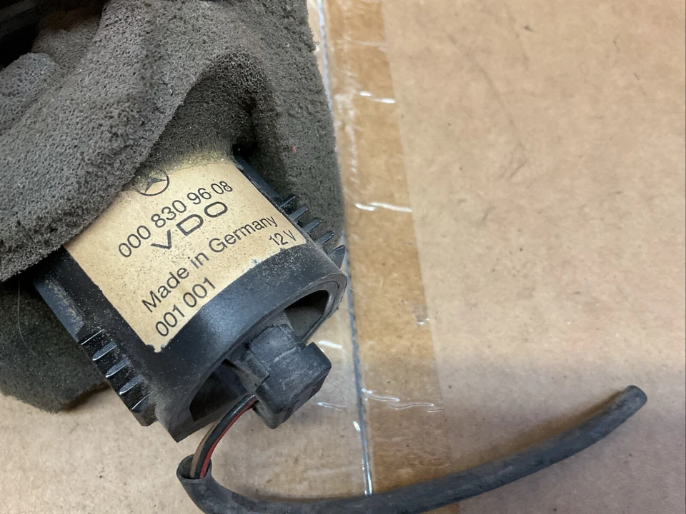 84-93 Mercedes W201 190 560SEC 400E Blower Motor Fan Temperature Sensor OEM - Image 3 of 4