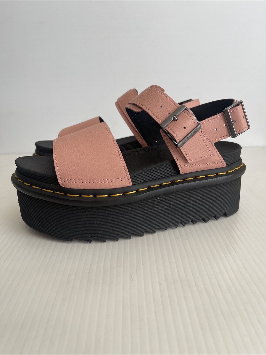 靴 Dr.Martens VOSSQUAD Women's Dr. Martens Voss Quad | Zappos.com