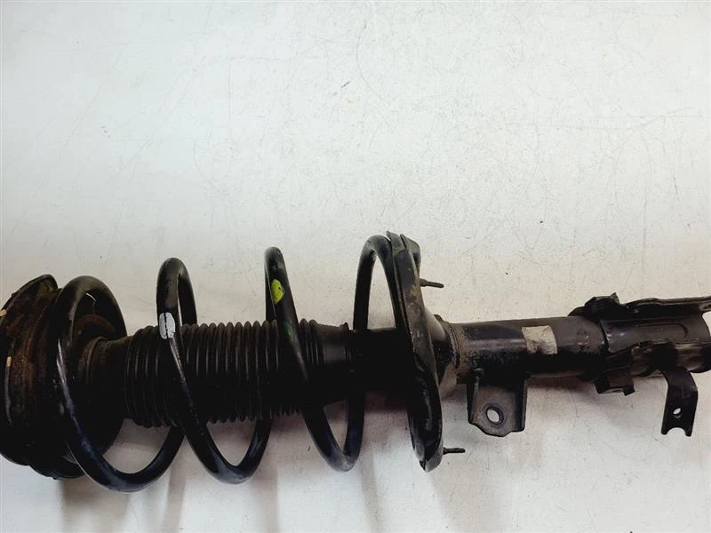 2006 2007 2008 2009 2010 2011 HYUNDAI ACCENT RIGHT FRONT PASSENGER STRUT SHOCK  - Image 4 of 4