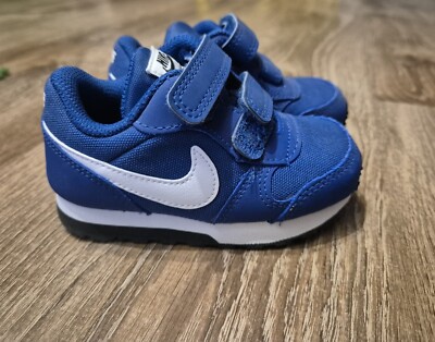 NEU - Nike Turnschuhe Baby Kinder, NIKE MD RUNNER 2, Größe 22