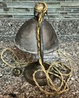 Vintage Metal Harp Shaped Desk Lamp With Shade — photo 4