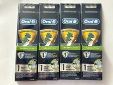 4 PIECES OF ORAL-B FLOSS ACTION BRUSH HEADS NEW IN A BOX