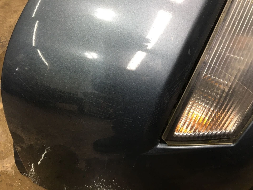 08 CADILLAC ESCALADE Front Bumper See Pics (No Shipping) - Image 3 of 4