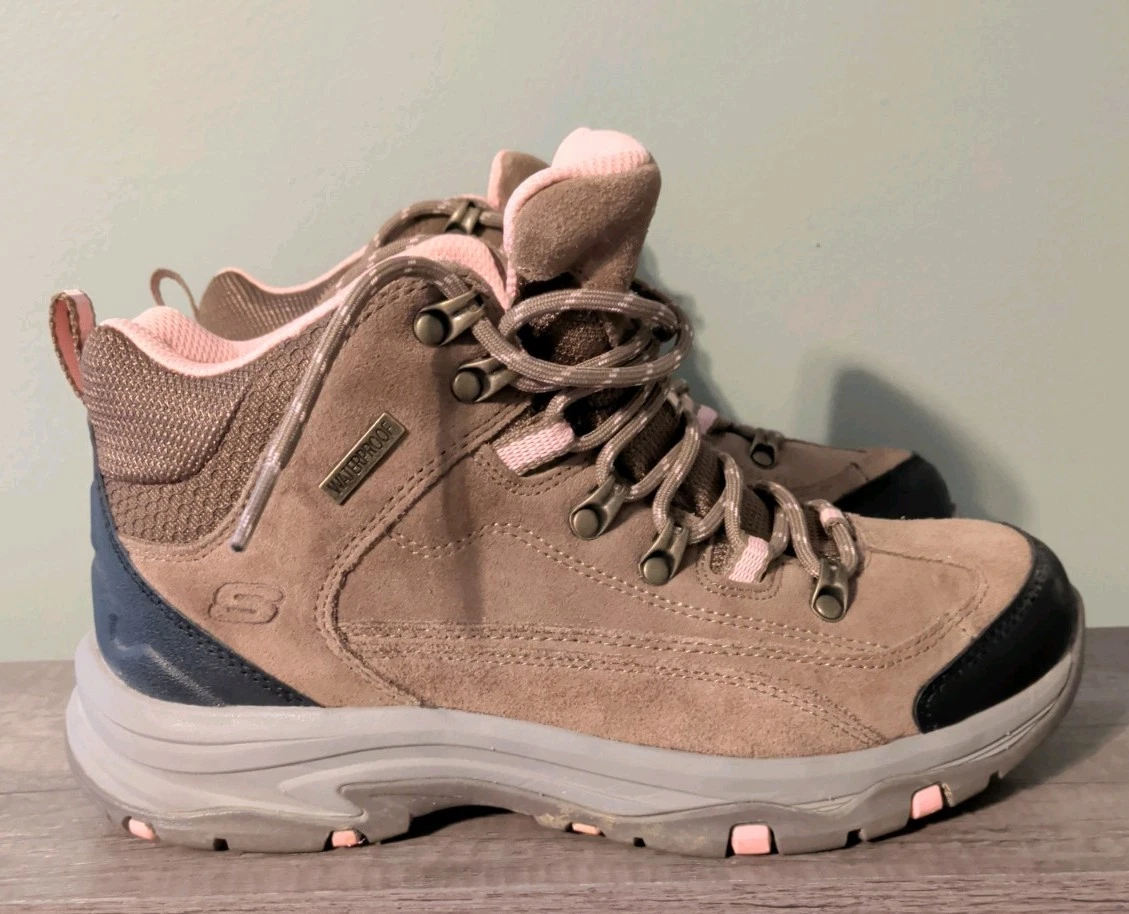 Skechers Women's Waterproof Hiking Boots Size 9 Air Cooled Suede Leather