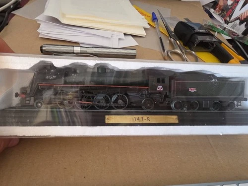 Train ATLAS LOCO 141 -R