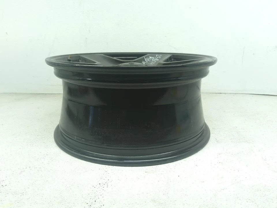 2021 Jeep Gladiator 17X7.5" Aluminium Alloy Wheel Rim 04755564Aa - Image 3 of 4