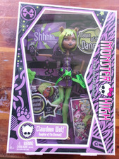MATTEL MONSTER HIGH FASHION DOLL CLAWDEEN WOLF IN BOX DAWN OF THE DANCE 2009