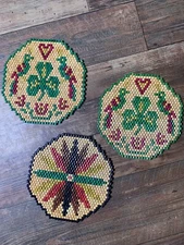 Vintage Hot Pad Trivet Wood/Bamboo Beaded Clover Kitchen Folk Art Heart