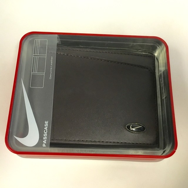 nike men's billfold wallet