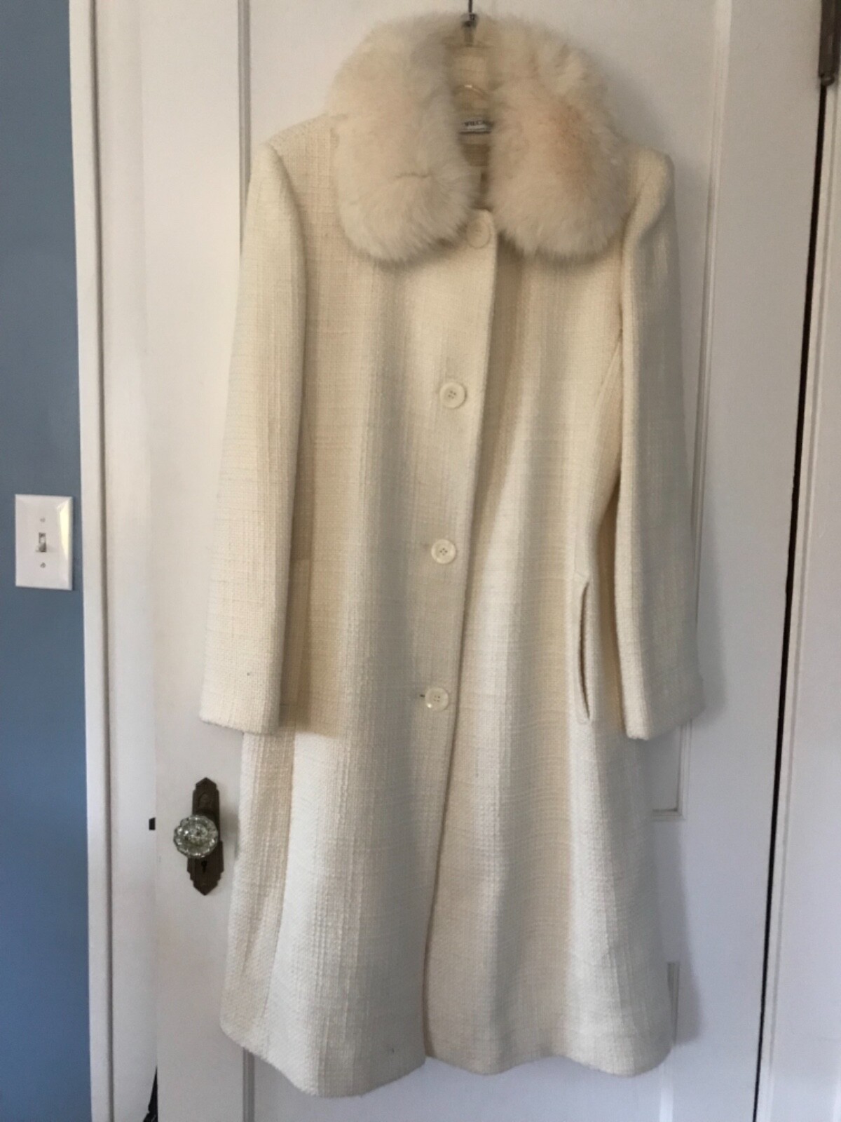 NWOT Forecaster of Boston Winter White Maxi Coat Fox Fur Collar Wool