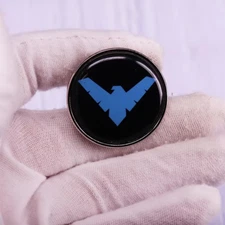 DC Comics "NIGHTWING" Lapel Pin (RARE CONFIGURATION)...