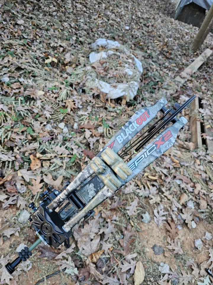BlackOut Epic X2 RTH Compound Bow Upgraded! READ DESCRIPTION!!! - Image 2 of 4