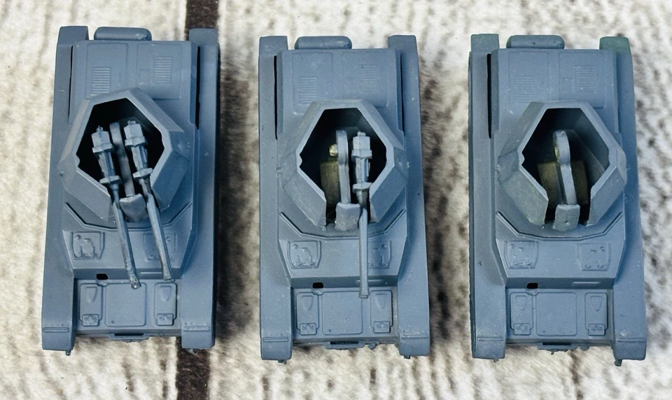 3 Vintage Aurora HO Scale Military Midget Wirbelwind Tanks Plastic 1/87 AS IS - Image 2 of 4