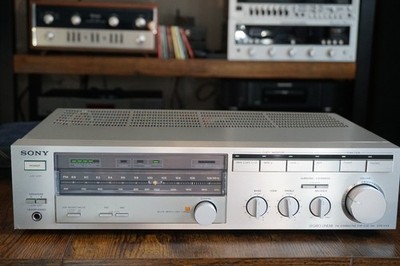 Vintage Sony STR-VX3 AM/FM stereo receiver. EX condition - Works * Phono input.