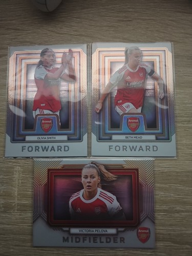 Futera Arsenal 25/26 Base Cards Victoria Pelova, Olivia Smith And Beath Mead