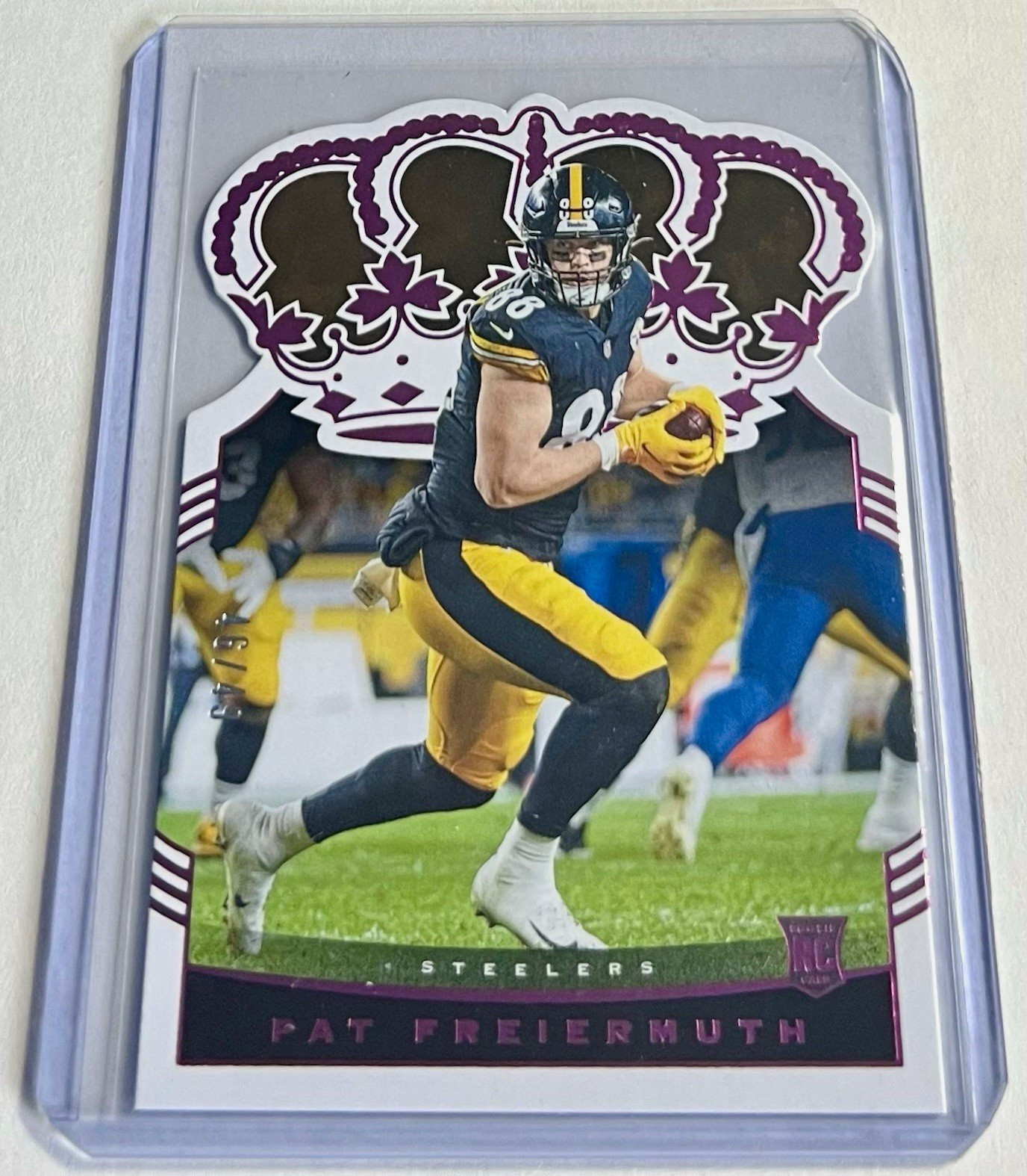2021 Panini Chronicles Crown Royale Pat Freiermuth Pink Foil RC /49 #CR-23