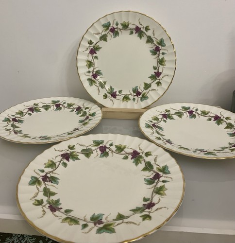 Royal Worcester Bone China 8 Inch Bacchanal Salad Plate Signed Set Of 4 Gold Rim
