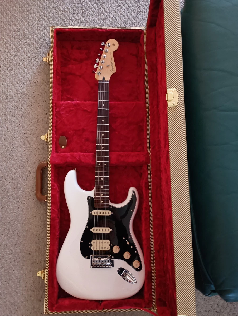 Preços baixos em Fender Modern Player Stratocaster em Guitarras