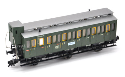 Fleischmann Model Train No. 5794 K Green Passenger Car 2Nd Class