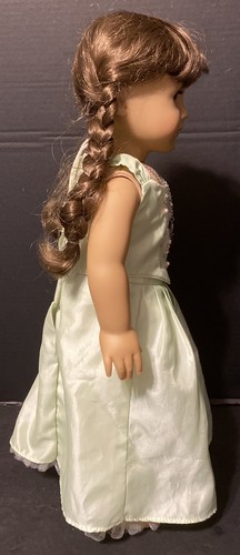 American Girl Pleasant Company Molly McIntire Doll Green Dress Heart Locket 2008 - Picture 7 of 12