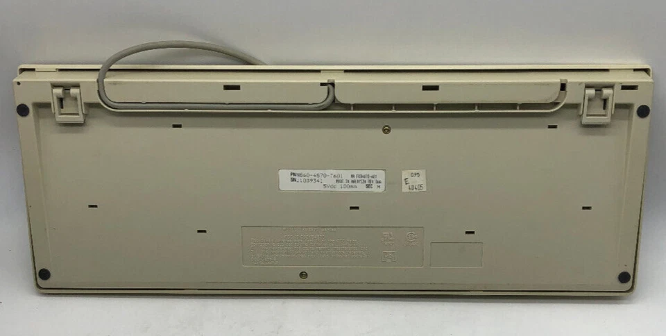 Teclado Fujitsu FKB4870 SERIES FCC ID:C9SKB4870 Foto 3 de 4