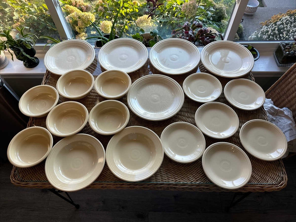 Fiestaware 19 piece Setting Dinner Plate, Dessert Plate