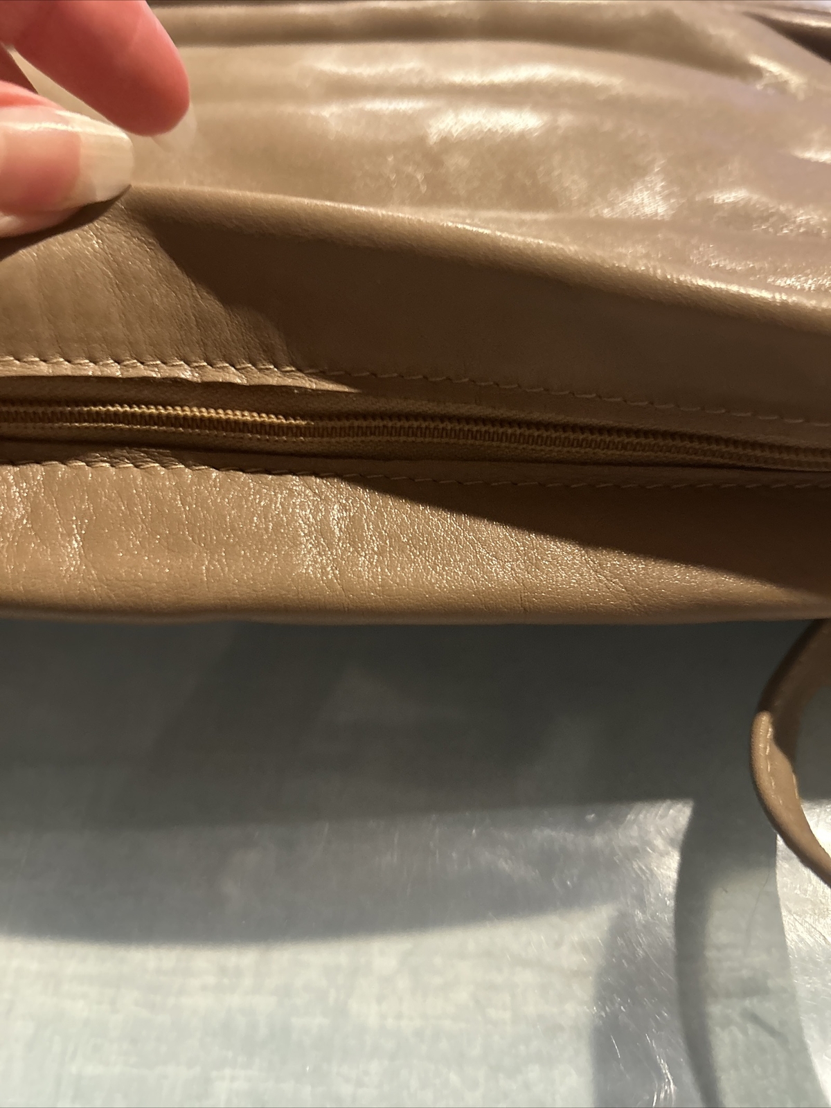 Valentino Garavani Les Sacs Toupe Shoulder Bag thumbnail 9