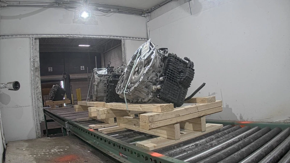 Automatic Transmission Gasoline 9 Speed Automatic Fits 17-19 PACIFICA 565365 - Image 2 of 4