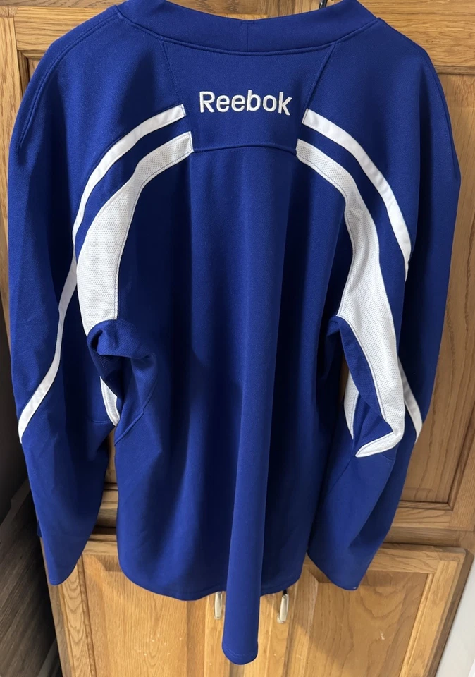Camiseta deportiva de hockey Reebok 20P00 para adultos mayores azul vintage estilo NHL Foto 2 de 3