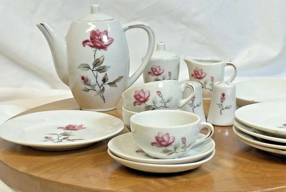 Vintage 50's Child's Moss Rose Tea 17 Peice Set Japan Circa 1950 17 Pieces - Image 4 of 4