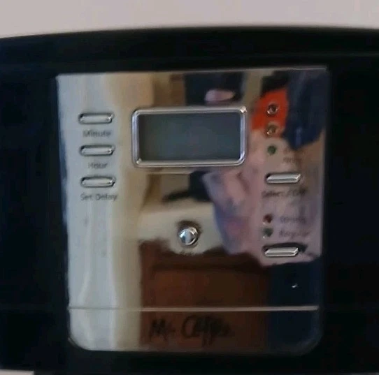 Cafetera programable Mr Coffee de 8 tazas  Foto 2 de 4