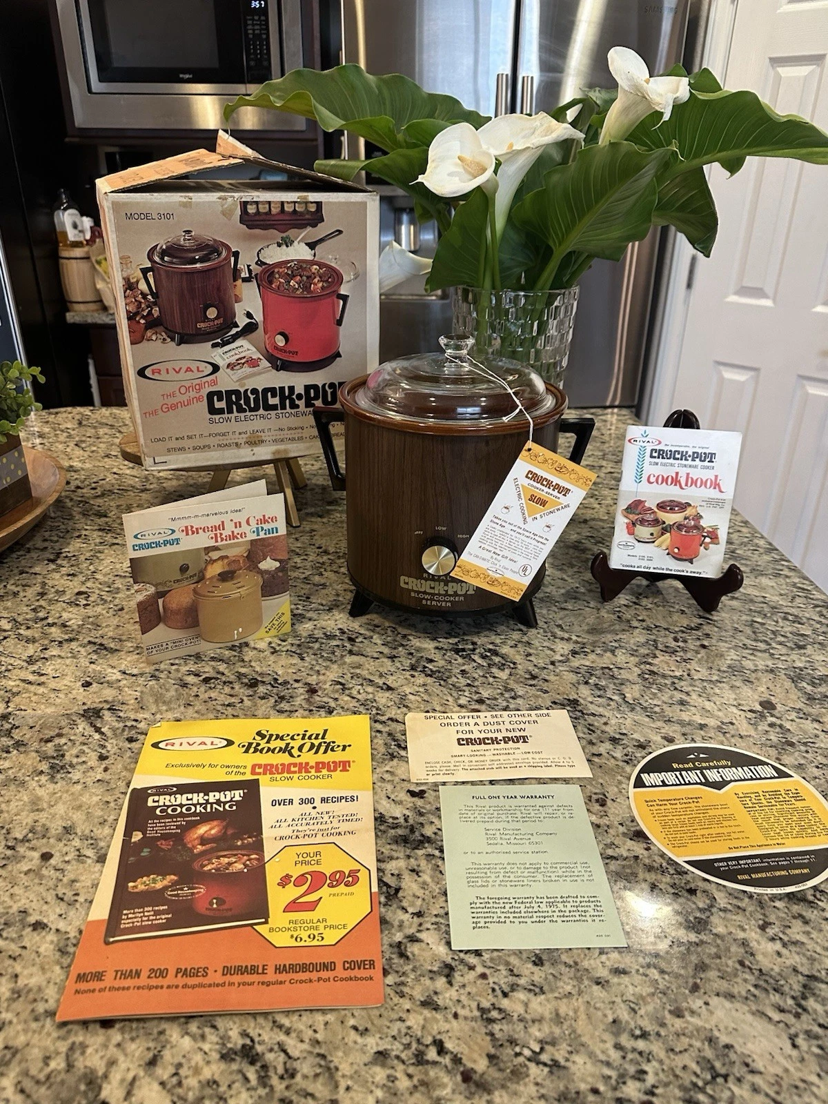 Vintage NOS Rival Wood Grain Stoneware Crock Pot Slow Cooker 3101 New In Box
Opens in a new window o