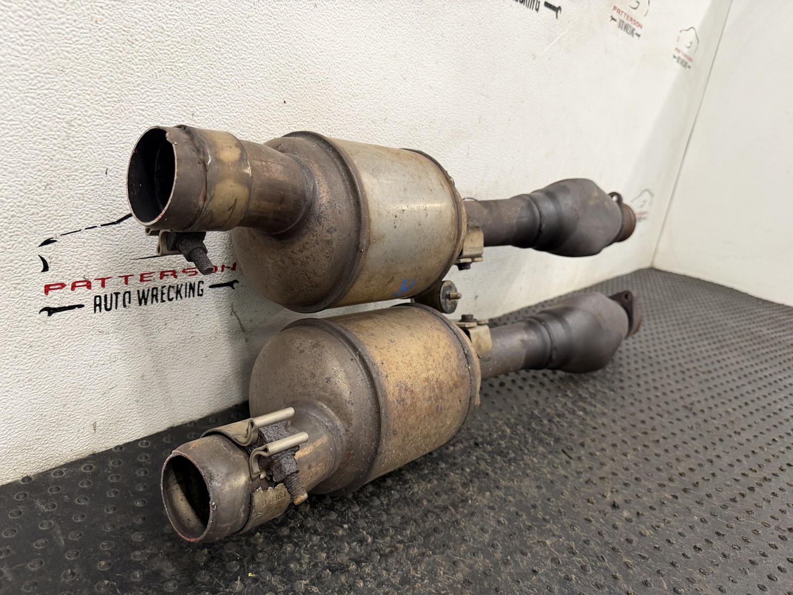 03-07 MASERATI COUPE GT LEFT & RIGHT INTERMEDIATE EXHAUST DOWN TAIL PIPE 4200