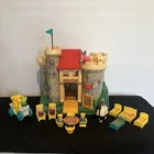 Vintage Fisher Price Little People Play Family Castle #993 Almost Complete!