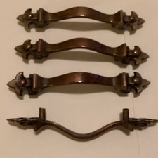VINTAGE SET OF 4 CND 25 77 BRASS CABINET PULLS 3 C TO C