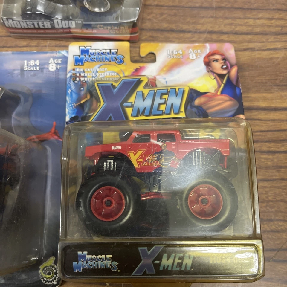 Funline 2003 escala 1:64 máquinas musculares • Dare Devil Monster Truck + The Other 2 Foto 3 de 4