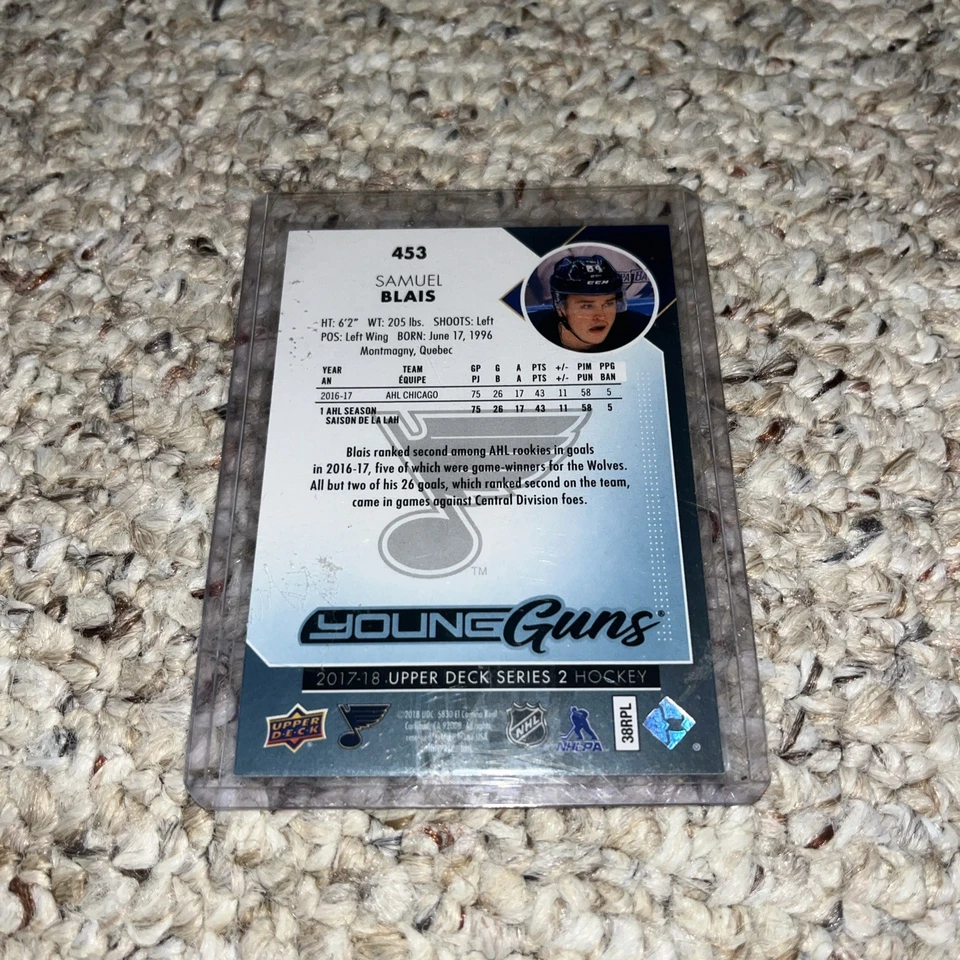 Autógrafo firmado #453 2017-18 Upper Deck Serie 2 Sammy Samuel Blais Blues Foto 2 de 2