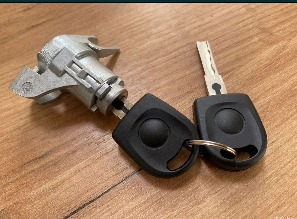 Gusano maletero VW amarok 2H5827297 Foto 2 de 4