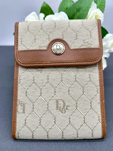 Porte chéquier Christian Dior en toile beige et cuir marron