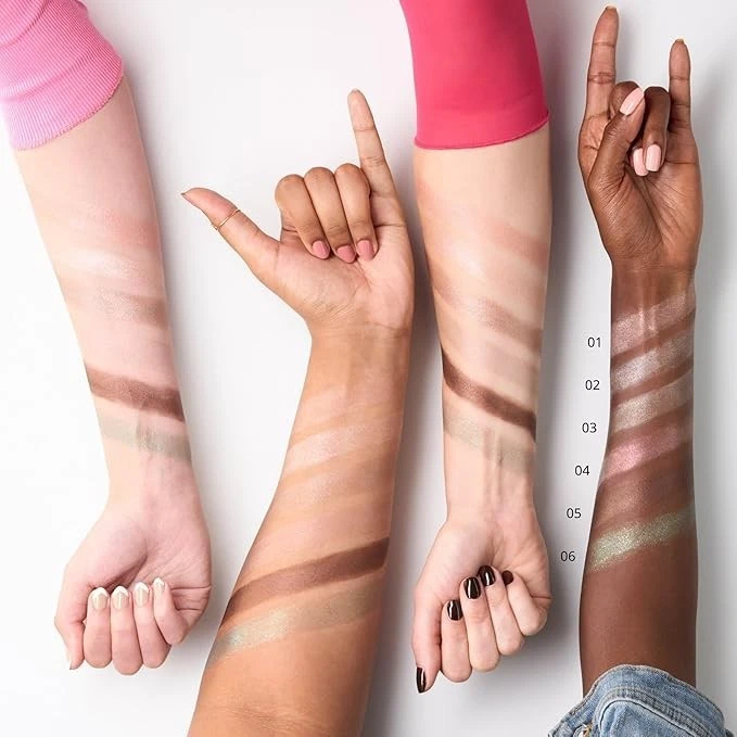 Essence I Love Extreme Crazy Volume Waterproof Mascara (12 ml) - Image 4 of 4