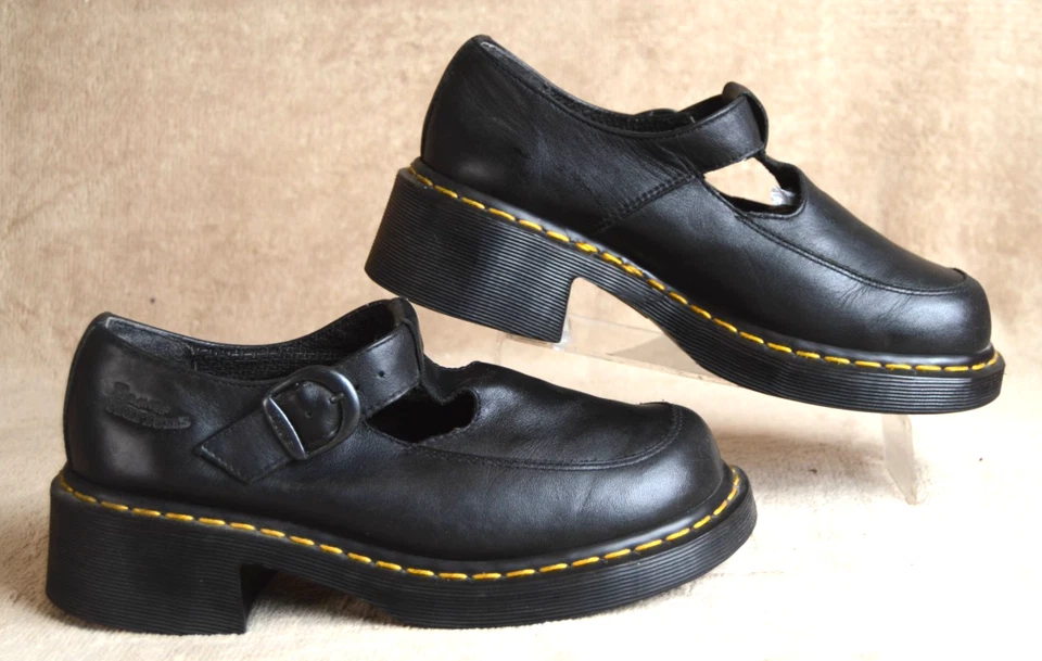 Sapatos femininos Dr. Martens Mary Jane plataforma couro 8 EUA preto alça em T - Imagem 2 de 4