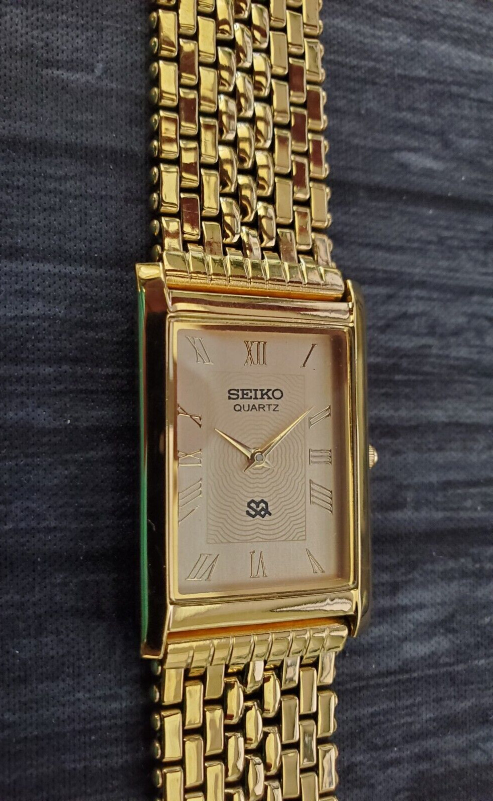 Vintage Tank Rectangular White Dial Milanese band… - image 3