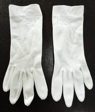 Vtg. Elegant Unbranded Embroidered Bow Design White Dress Gloves Size 7
