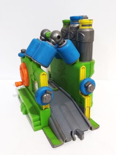 CHUGGINGTON Assorted PIECES - TRACKS - LAUNCH & GO ROUNDHOUSE - REPAIR STATION - Picture 10 of 12