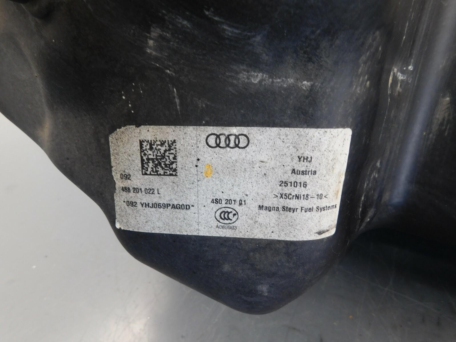 2017 17 18 19 20  Audi R8 V10 Plus Fuel Tanks #3342 G5