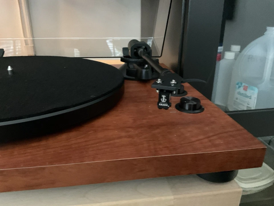TEAC TN-280BT 2-Speed Stereo Turntable w Bluetooth, Wood w new Grado  cartridge - Image 3 of 4