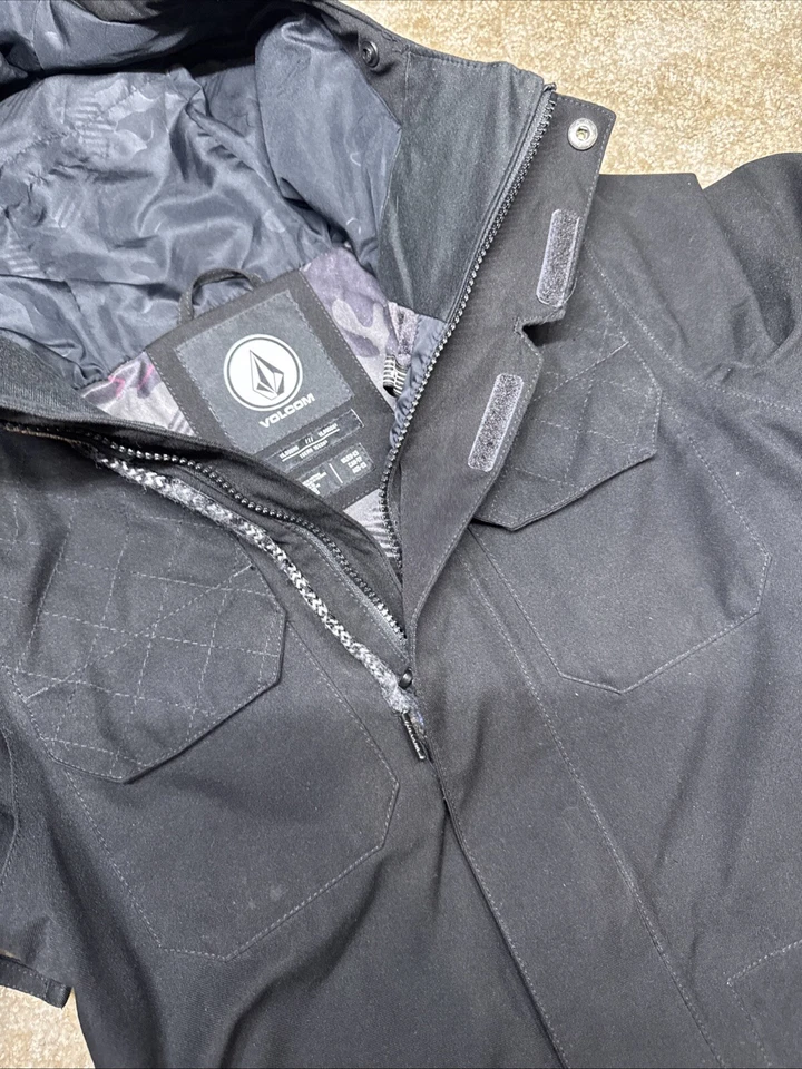 Volcom 15k Hooded Black women's Snowboard Jacket Size X-Small - Image 2 of 4